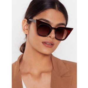 SOLD Cat eye sunnies